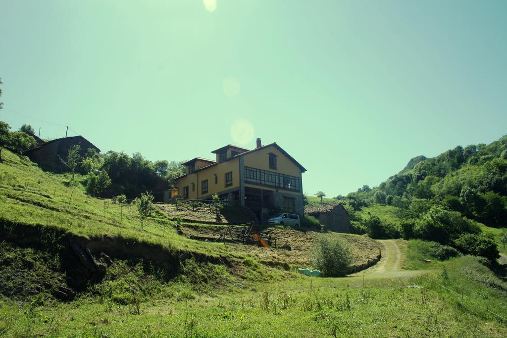 ホテル El Quesar De Gamoneo Gamonedo de Cangas エクステリア 写真